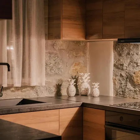 Stunning Naxos | 5 Bedrooms | Vardos | Private Pool & Outdoor Hot Tub | Agia Anna